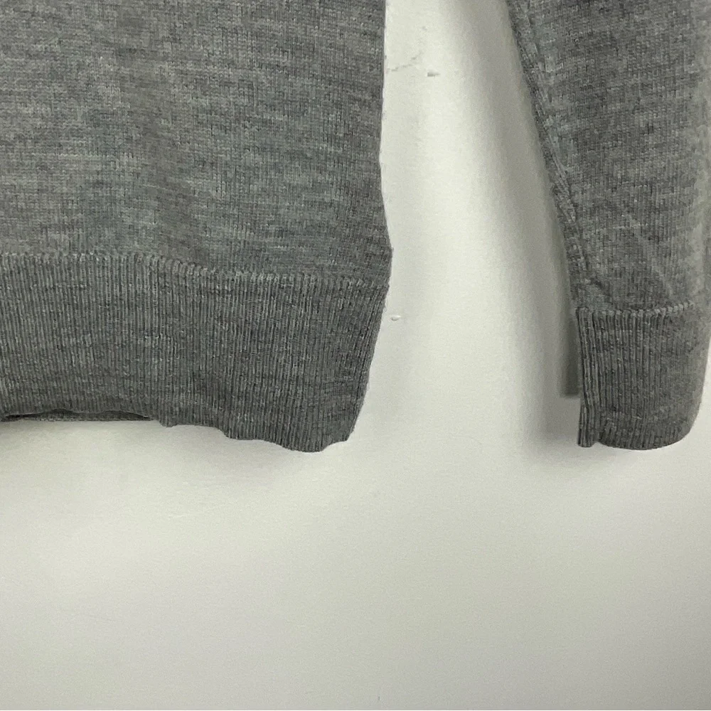 Tahari Sweater Merino Wool Womens  Turtleneck Grey Knit Size‎ M - Picture 4 of 9